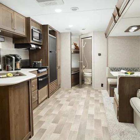 Beautiful Camper On Quiet Lot In The Foothills Of Western Nc